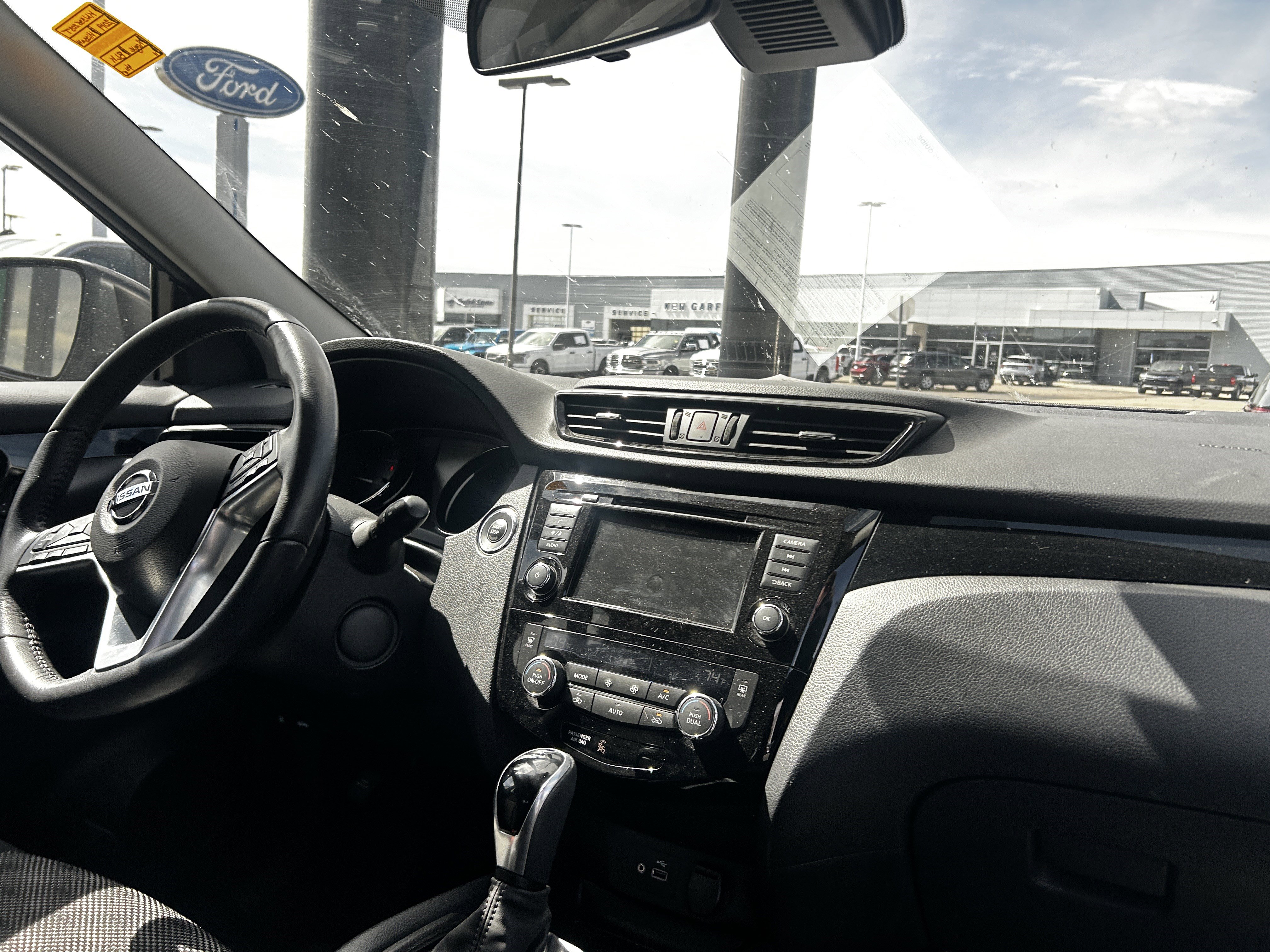 Used 2019 Nissan Rogue Sport SV w/ All-Weather Package image 15