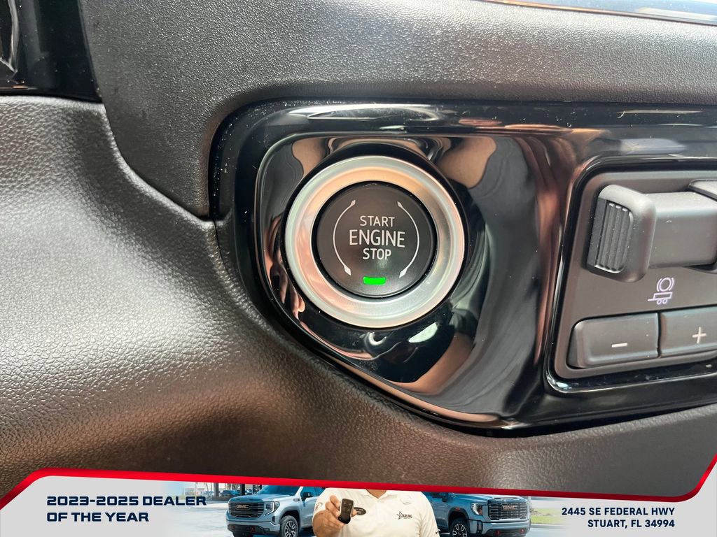 Used 2024 Chevrolet Silverado 1500 High Country w/ High Country Premium Package image 23