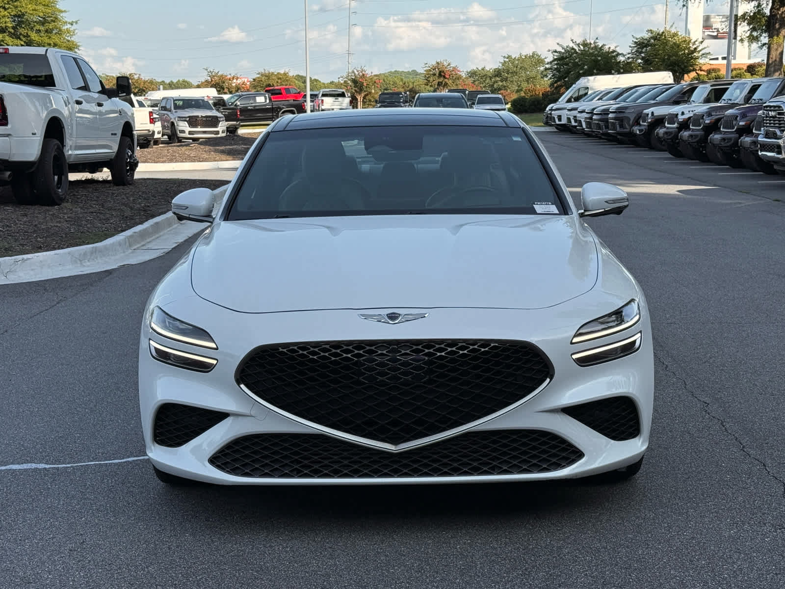 Used 2022 Genesis G70 3.3T RWD image 8