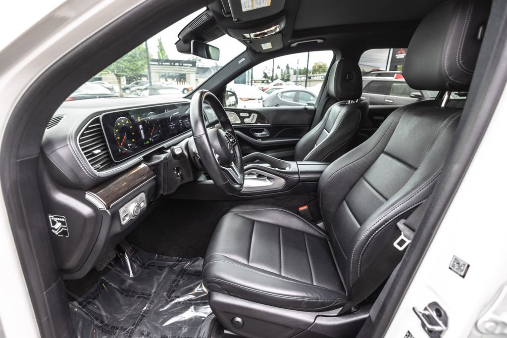Used 2021 Mercedes-Benz GLS 450 4MATIC image 21