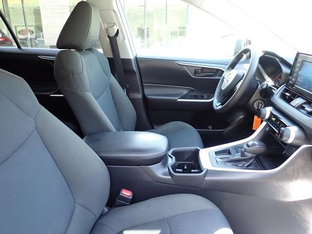 Certified 2022 Toyota RAV4 LE w/ Carpet Mat Package (TMS) FWD image 3