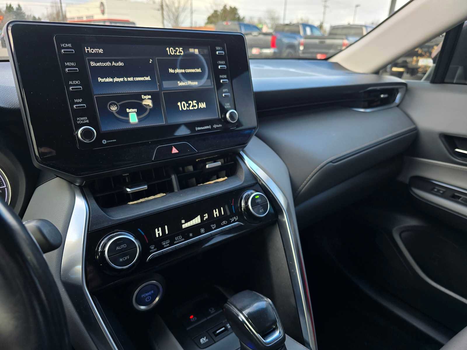 Used 2021 Toyota Venza LE w/ Carpet Mat Package (TMS) image 29