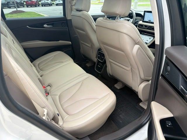 Used 2023 Lincoln Nautilus Reserve AWD/4WD image 24