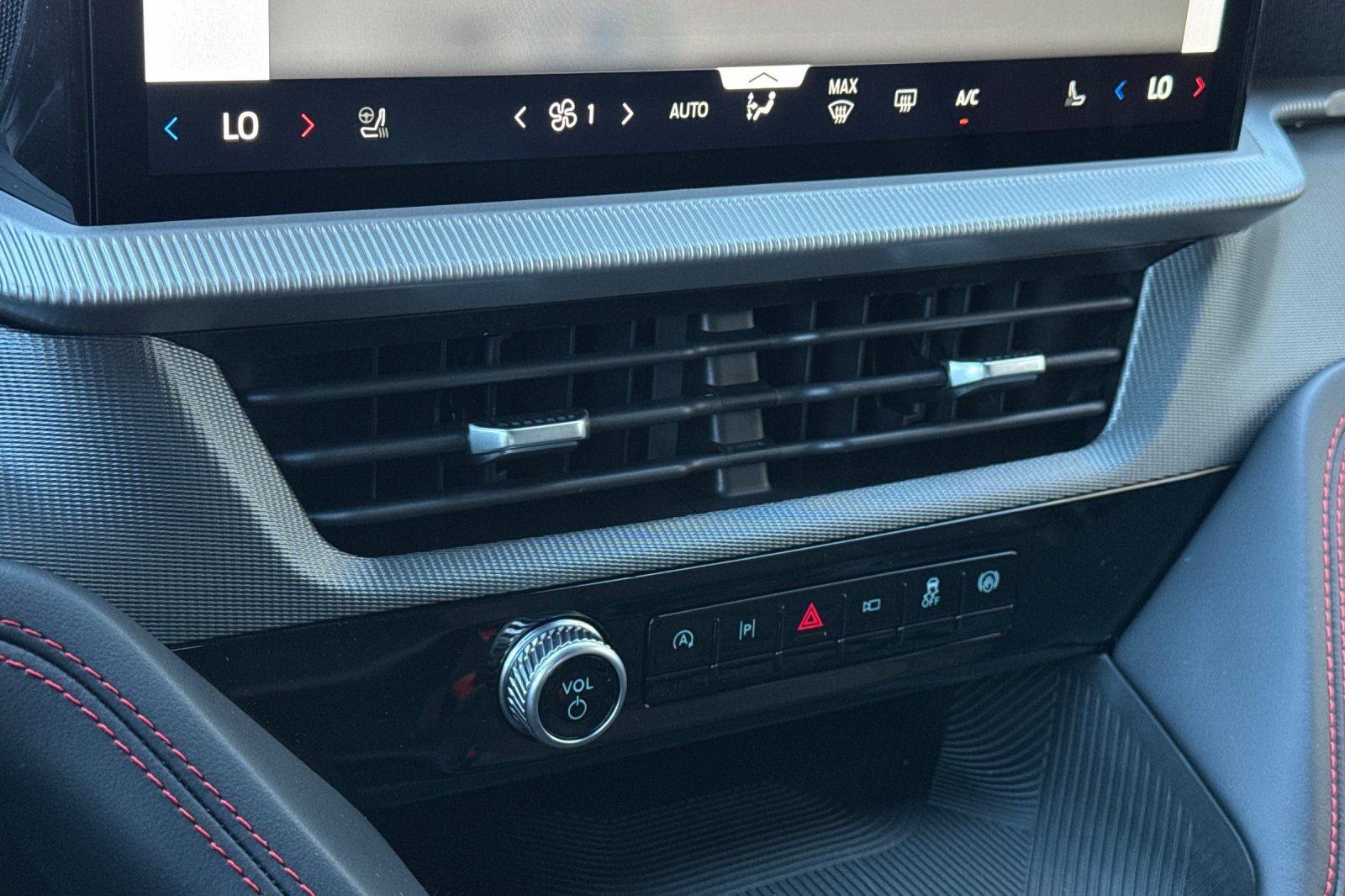 New 2026 Ford Explorer ST-Line w/ ST-Line Street Pack image 24