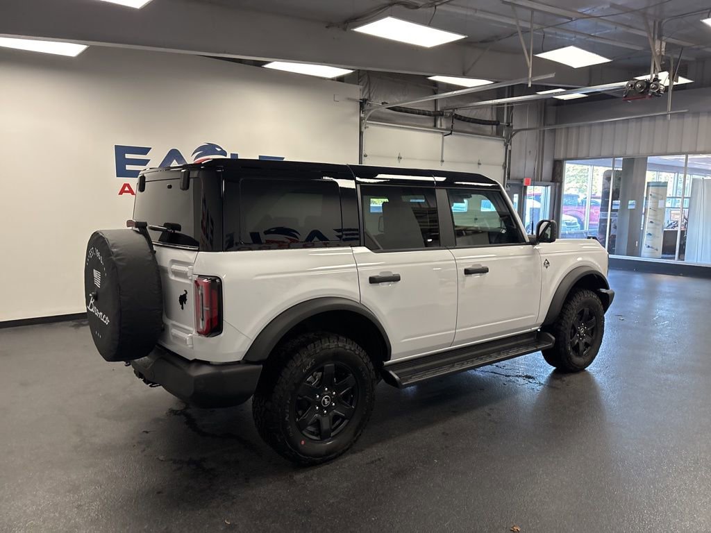 New 2025 Ford Bronco Outer Banks w/ Black Appearance Package AWD/4WD image 14