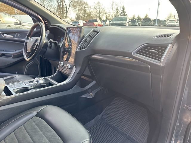Used 2022 Ford Edge ST-Line AWD/4WD image 26