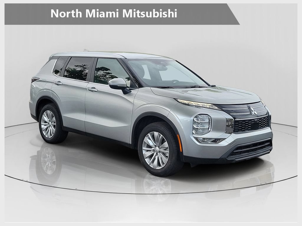 Used 2026 Mitsubishi Outlander ES