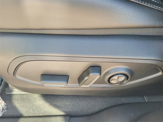 New 2025 Jeep Grand Cherokee Laredo image 5