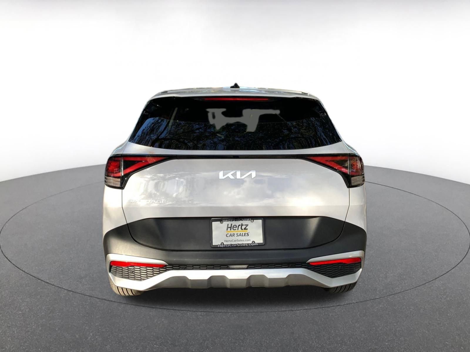 Used 2025 Kia Sportage LX image 6