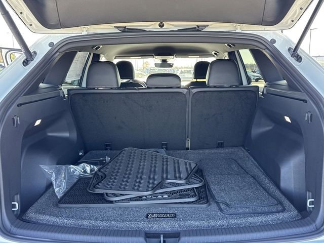 Used 2026 Volkswagen Atlas Cross Sport SE FWD image 12