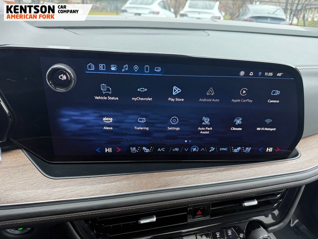 Used 2025 Chevrolet Suburban High Country image 28