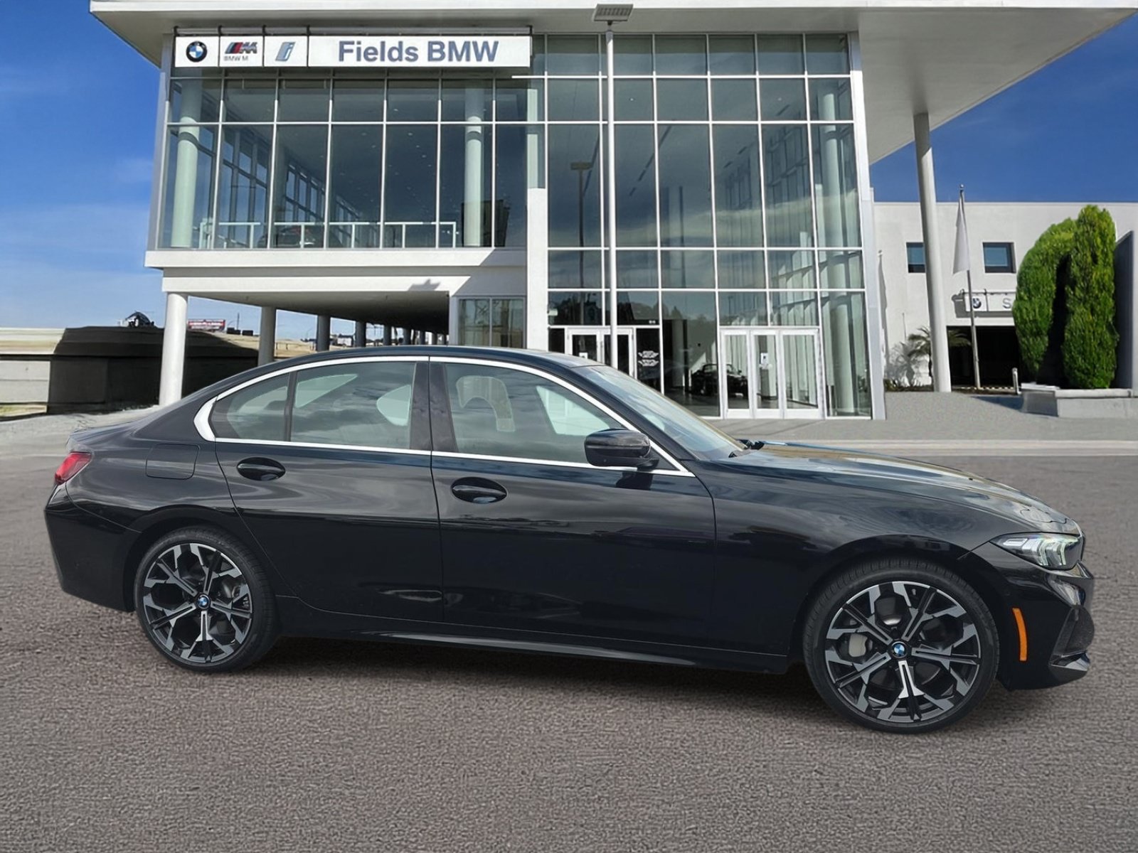 Used 2026 BMW 330i Sedan w/ Convenience Package RWD image 1