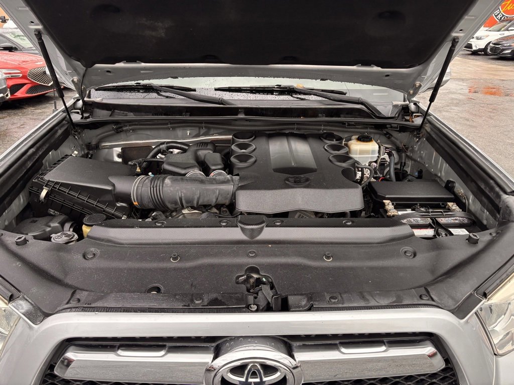 Used 2013 Toyota 4Runner Limited image 33