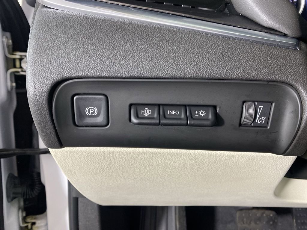 Used 2022 Buick Enclave Premium w/ Surround and Sites Package image 21