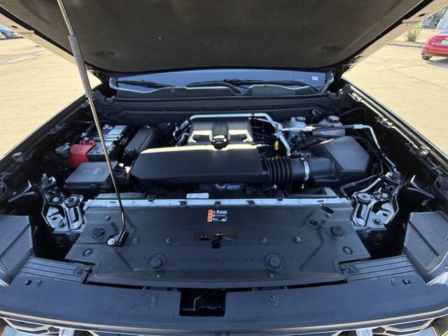 Used 2024 GMC Canyon AT4X image 26