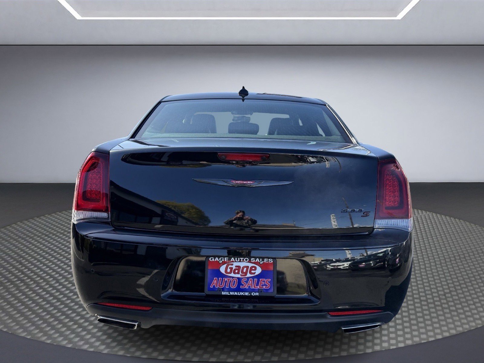 Used 2023 Chrysler 300 S RWD image 10