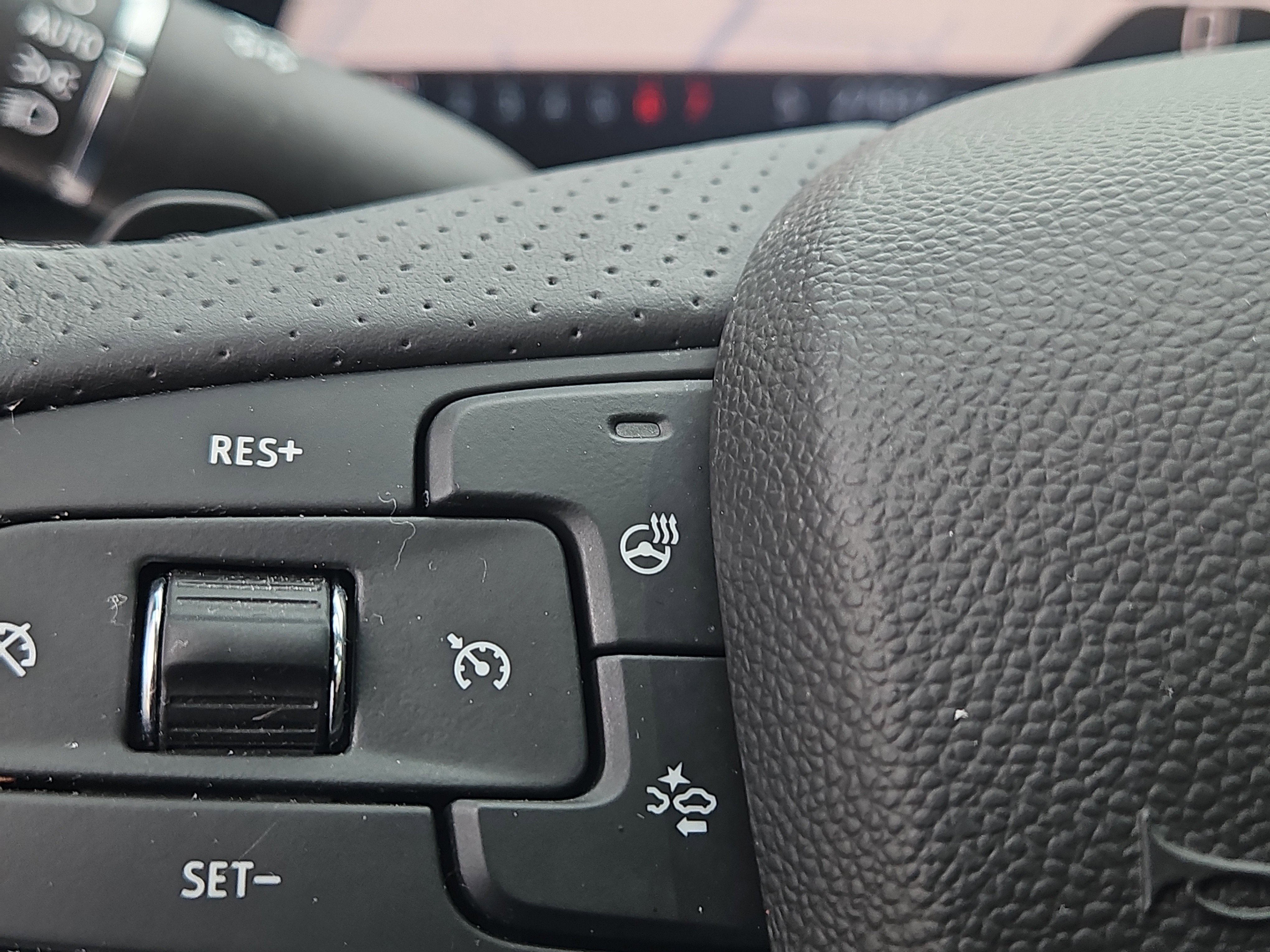 Used 2024 Cadillac XT4 Sport AWD/4WD image 13