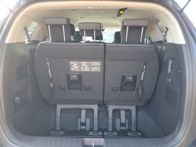 New 2026 Kia Carnival FWD image 7
