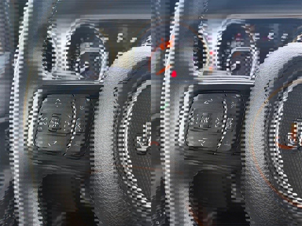 Used 2022 Jeep Gladiator Sport image 21