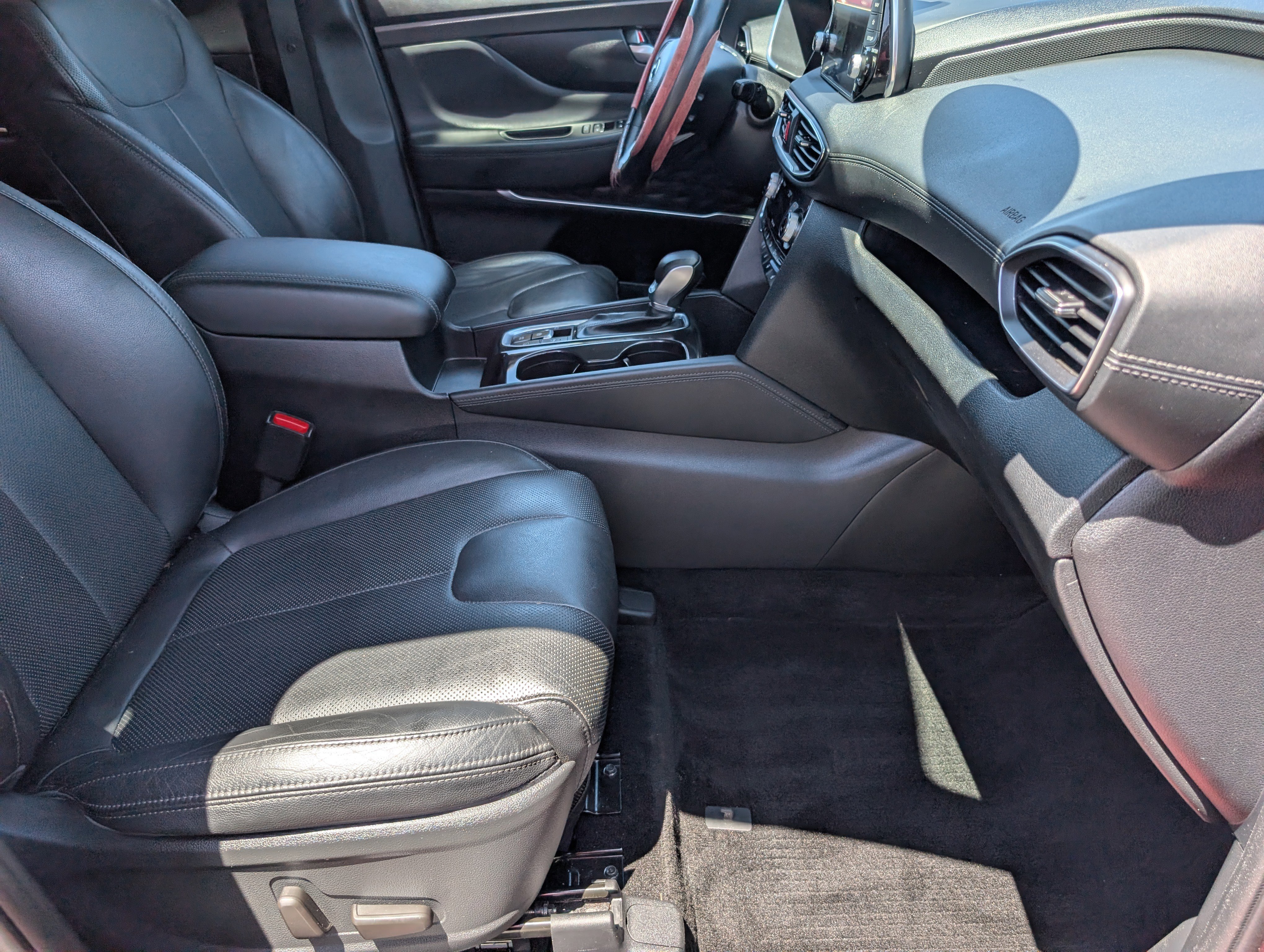 Used 2020 Hyundai Santa Fe Limited w/ Cargo Package FWD image 31