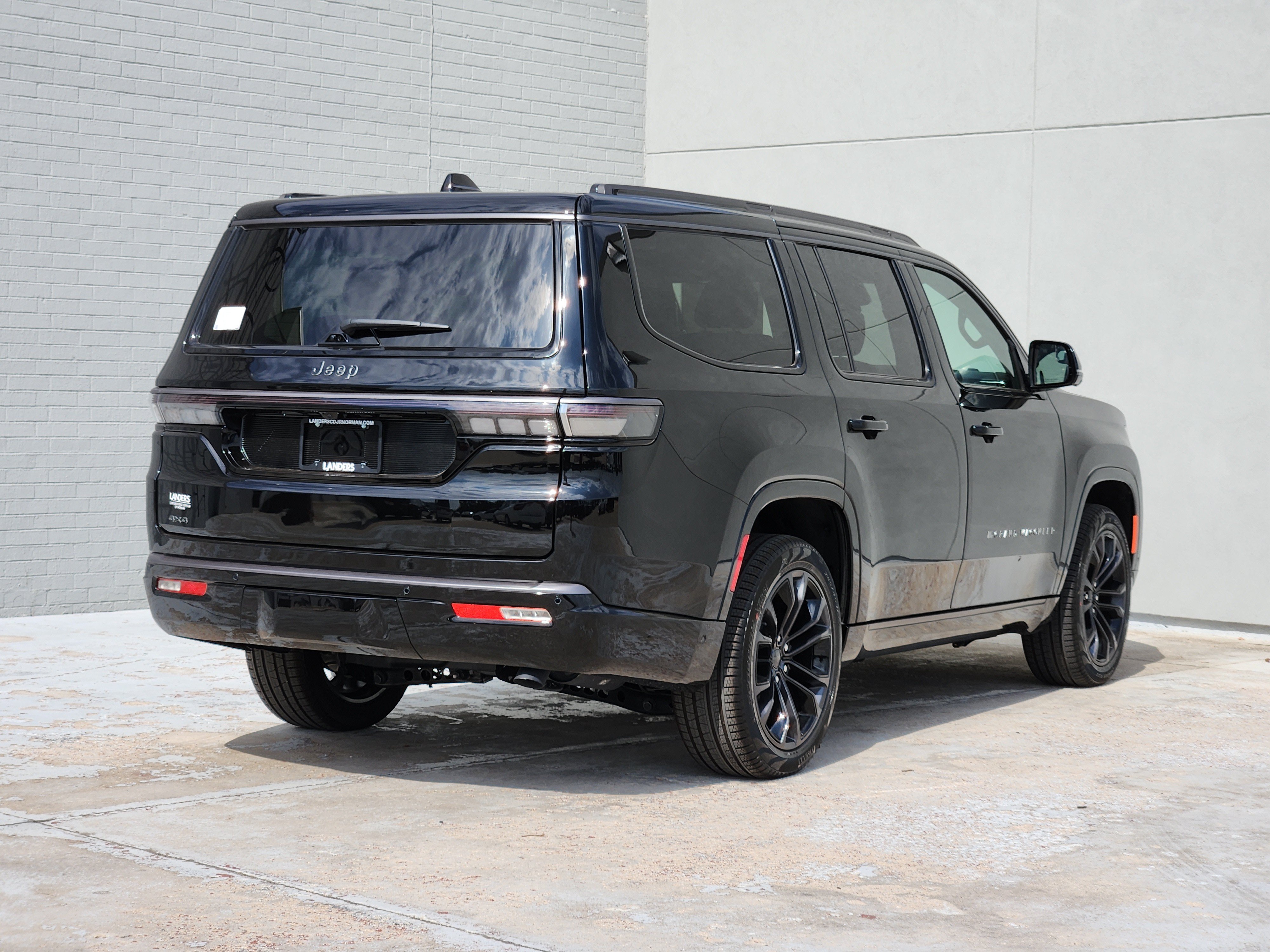 New 2026 Jeep Grand Wagoneer Summit AWD/4WD image 4