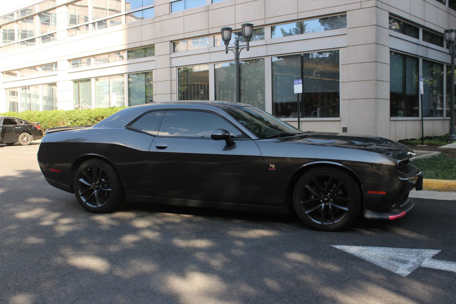 Used 2019 Dodge Challenger R/T Scat Pack RWD image 2