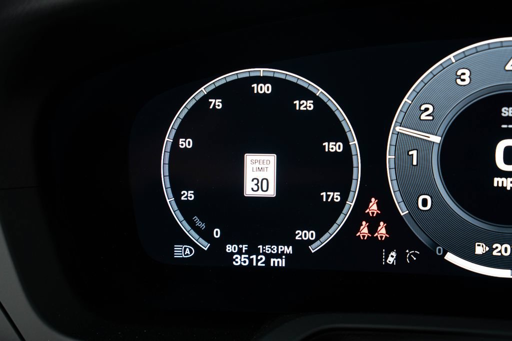 Used 2025 Porsche 911 Carrera RWD image 18
