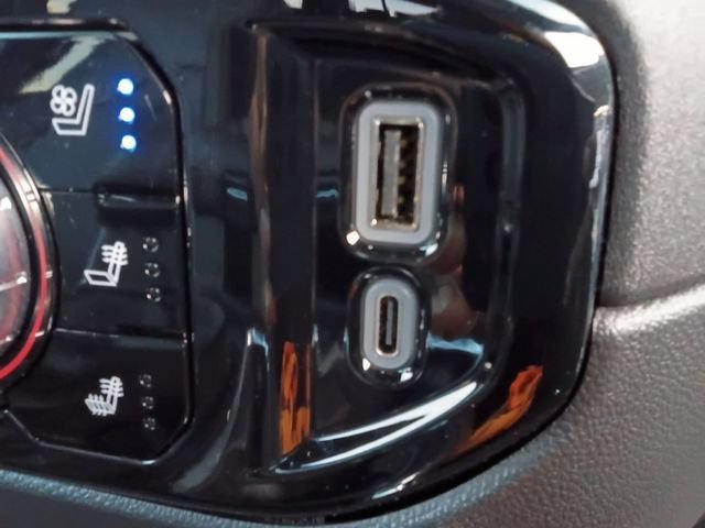 Used 2024 GMC Sierra 1500 SLT RWD image 6