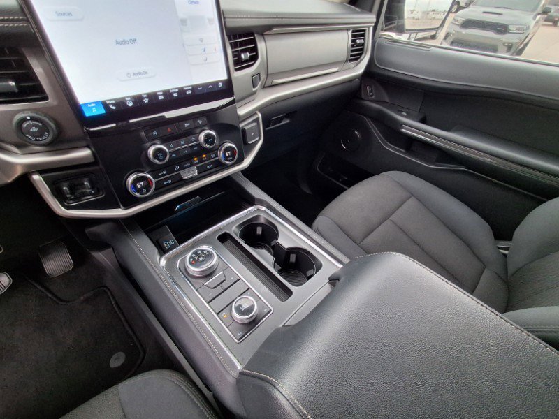 Used 2024 Ford Expedition XL image 15