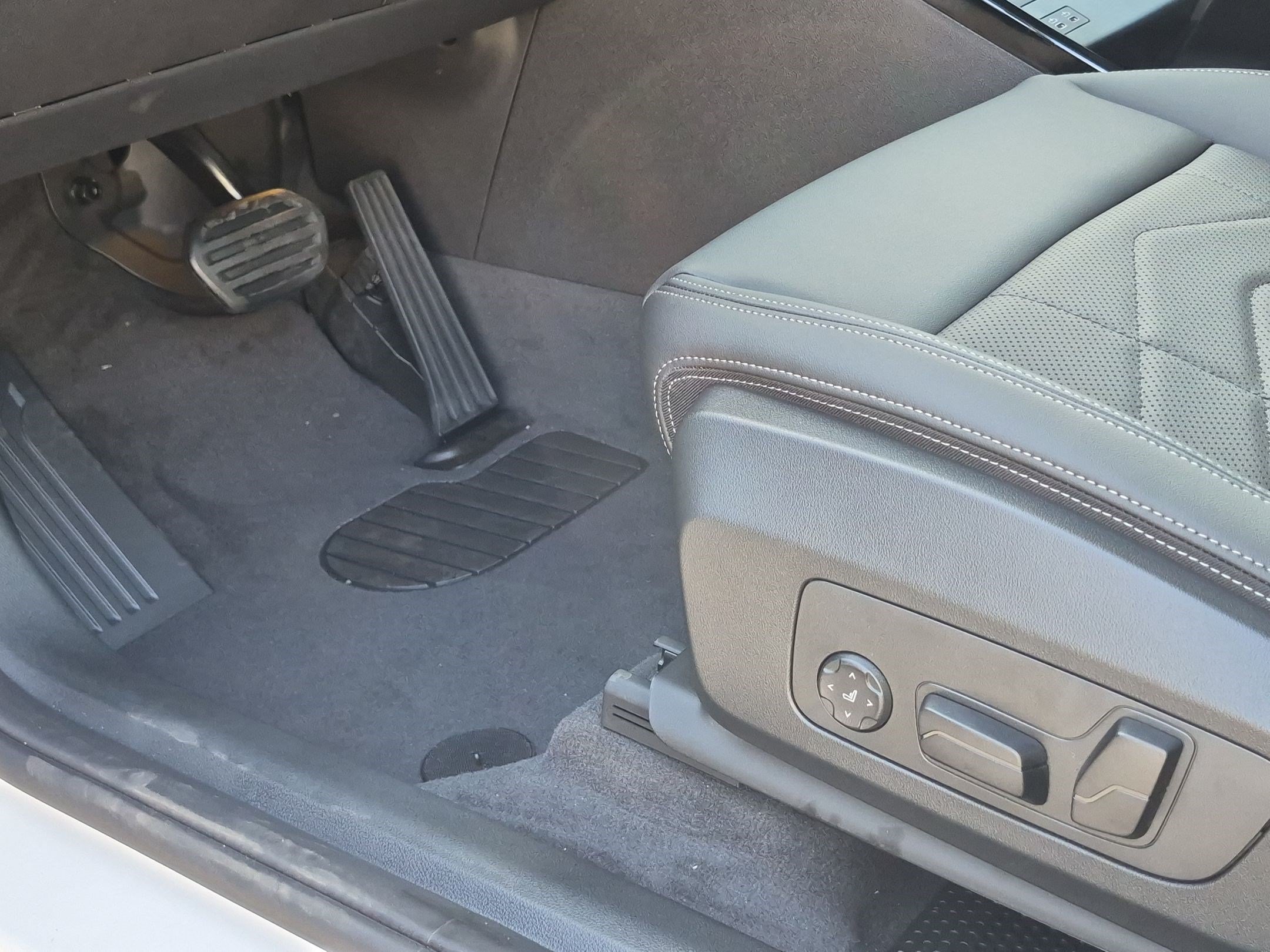 New 2027 BMW X1 xDrive28i AWD/4WD image 17