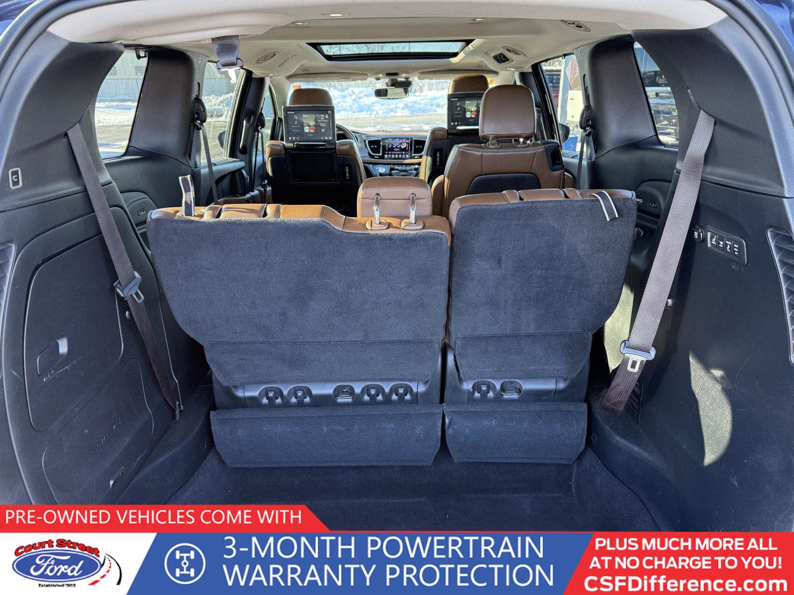 Used 2018 Chrysler Pacifica Limited w/ Tire & Wheel Group image 14