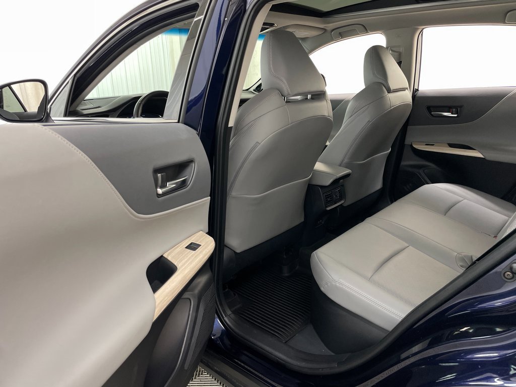 Used 2024 Toyota Venza Limited image 47