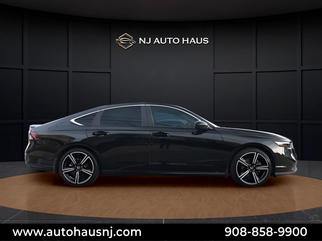 Used 2024 Honda Accord Sport image 7