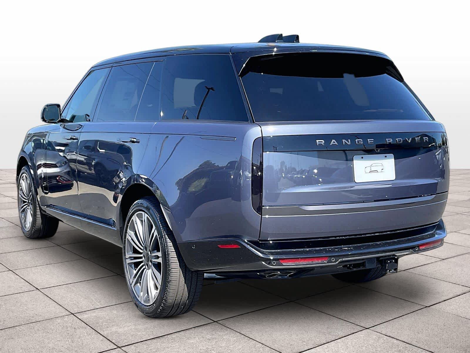 New 2026 Land Rover Range Rover Long Wheelbase SE AWD/4WD image 3