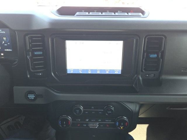 Certified 2022 Ford Bronco Black Diamond w/ Sasquatch Package image 25