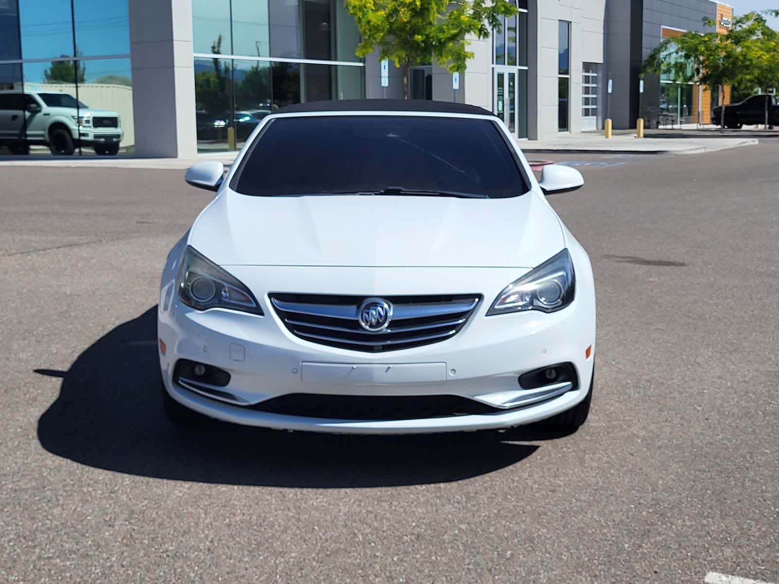 Used 2019 Buick Cascada Premium FWD image 2