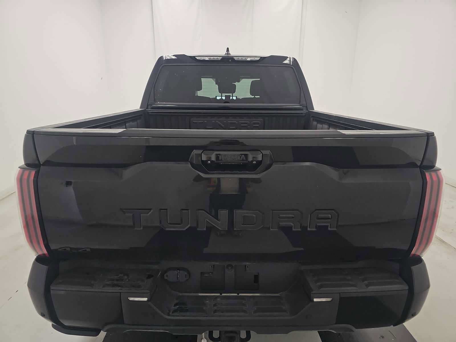Used 2026 Toyota Tundra Platinum AWD/4WD image 7