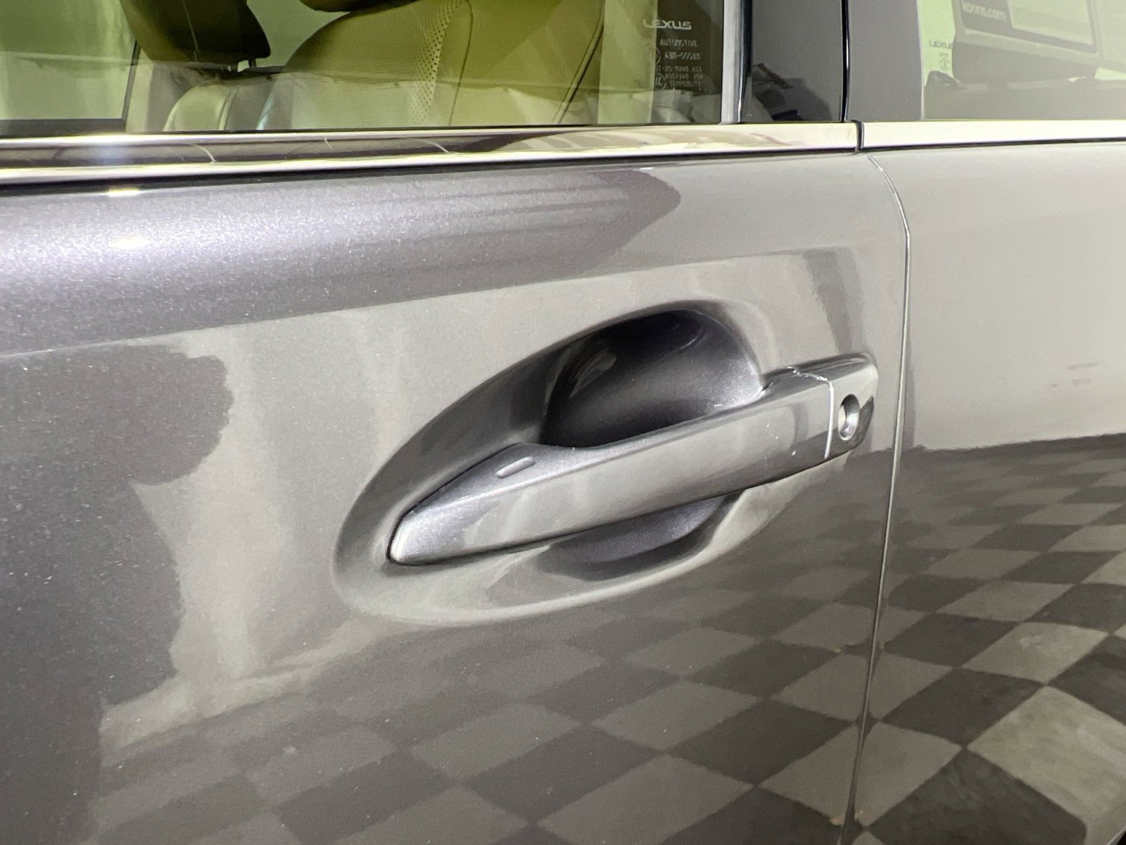 Used 2016 Lexus ES 350 w/ Luxury Package w/Wood Trim image 15