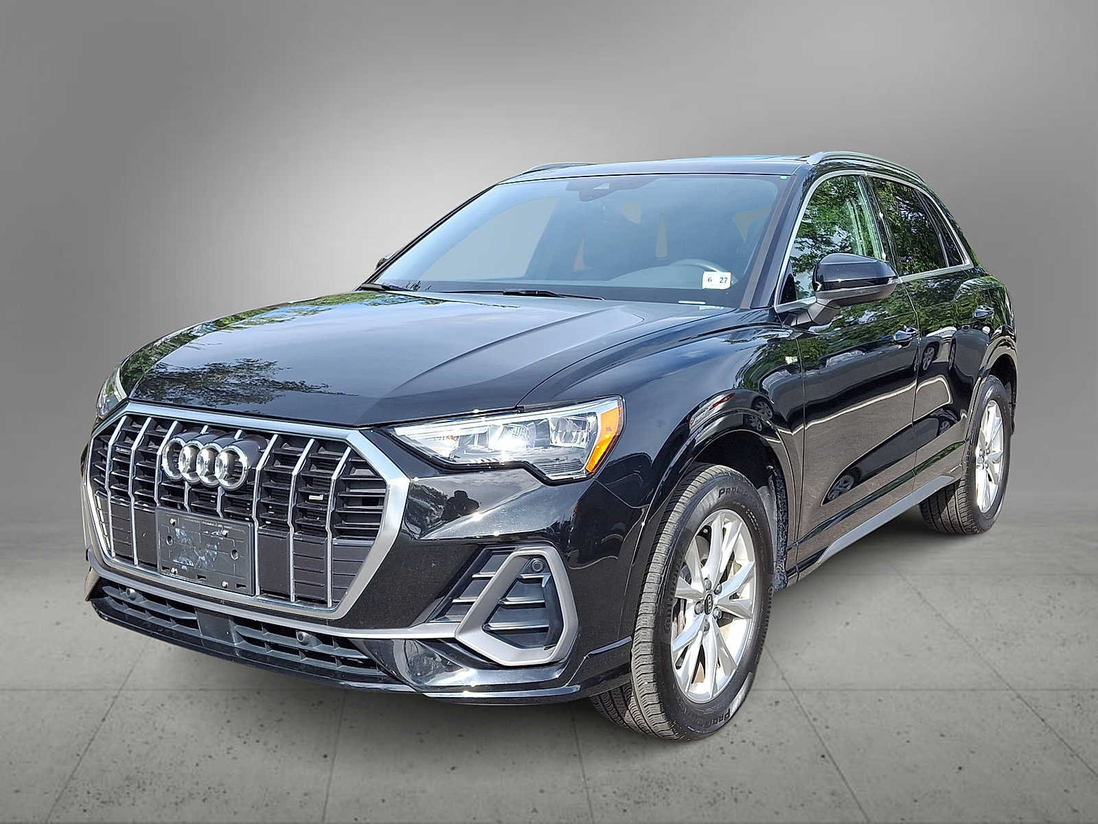 Certified 2022 Audi Q3 2.0T Premium AWD/4WD image 1