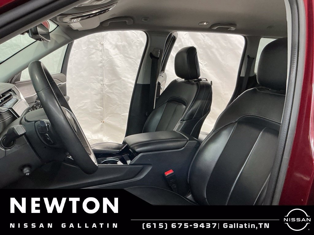 Used 2023 Jeep Grand Cherokee Limited w/ Luxury Tech Group II AWD/4WD image 24