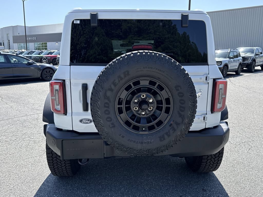 New 2026 Ford Bronco Outer Banks w/ Sasquatch Package AWD/4WD image 6