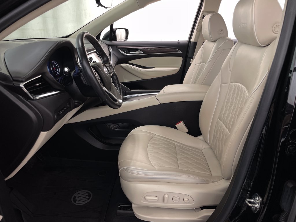 Certified 2022 Buick Enclave Avenir w/ Avenir Technology Package AWD/4WD image 9