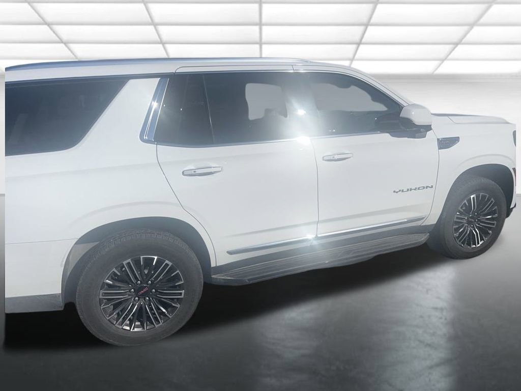Used 2025 GMC Yukon Elevation w/ Elevation Premium Package image 17