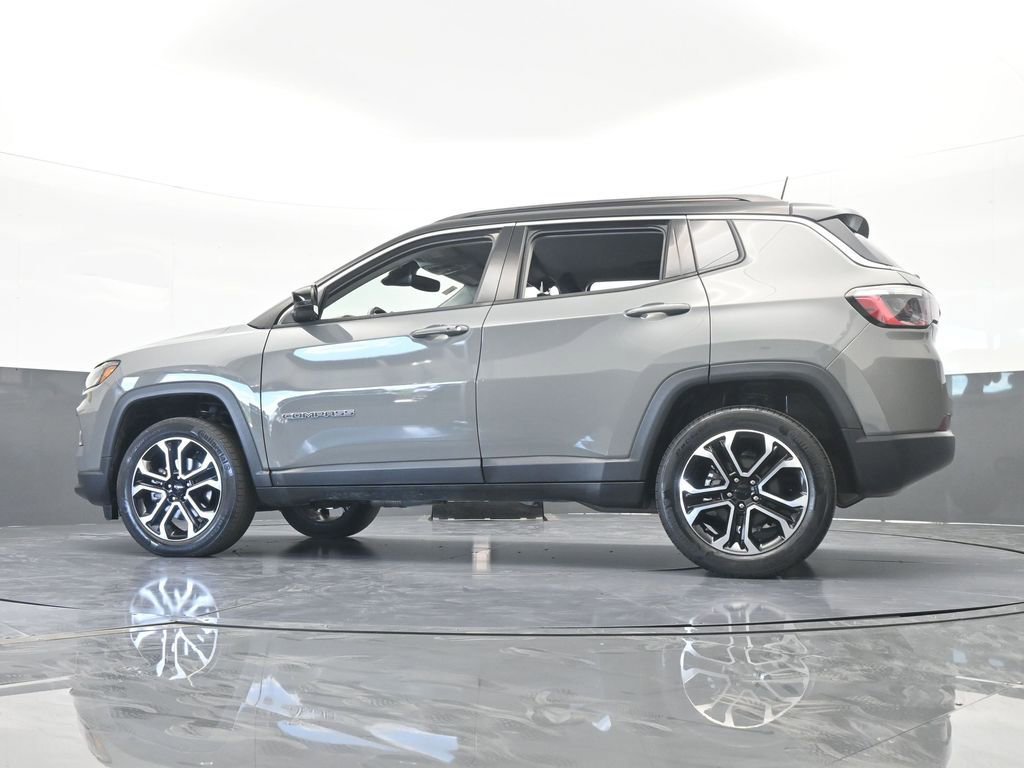 Used 2022 Jeep Compass Limited image 57