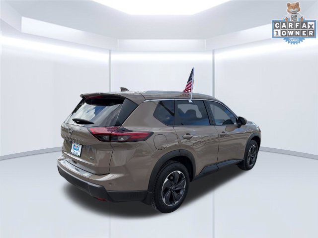 Used 2024 Nissan Rogue SV w/ SV Premium Package FWD image 10