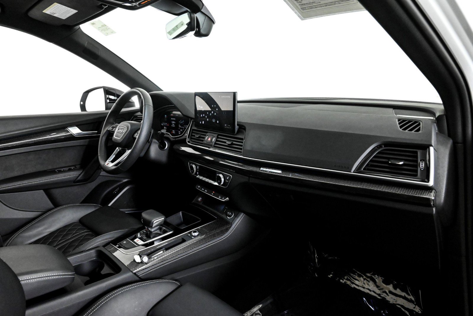 Used 2025 Audi SQ5 Premium Plus w/ Premium Plus Package image 5