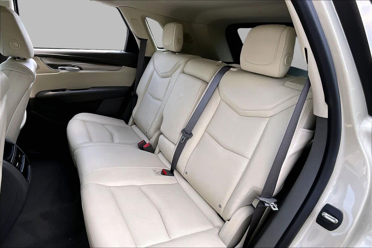 Used 2017 Cadillac XT5 Luxury w/ Driver Awareness Package FWD image 20
