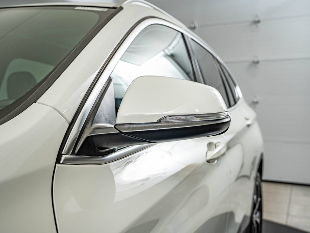 Used 2017 BMW X1 xDrive28i AWD/4WD image 9
