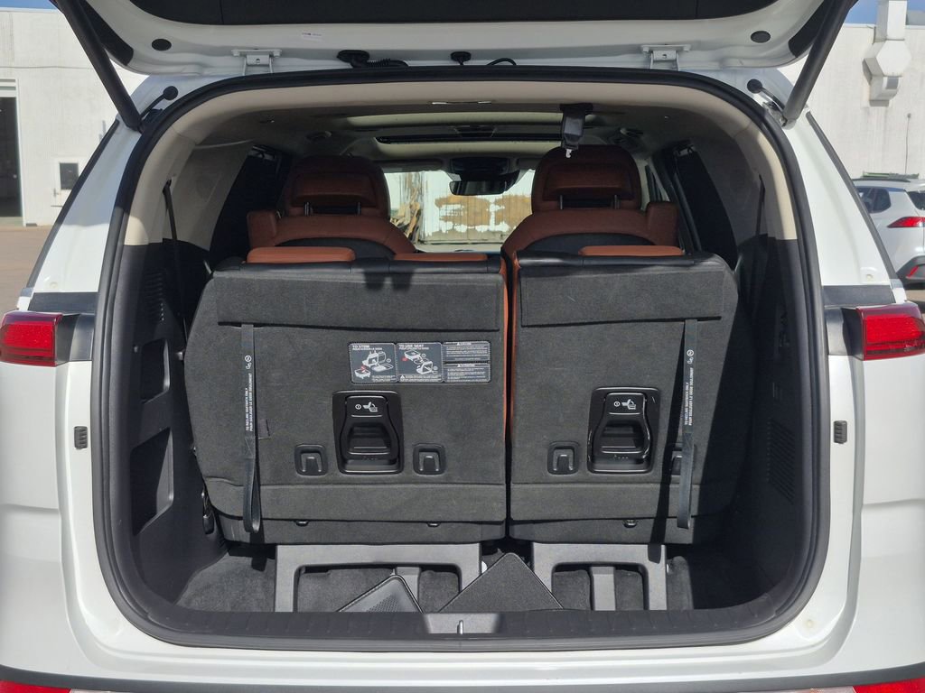 Certified 2023 Kia Carnival SX Prestige image 17