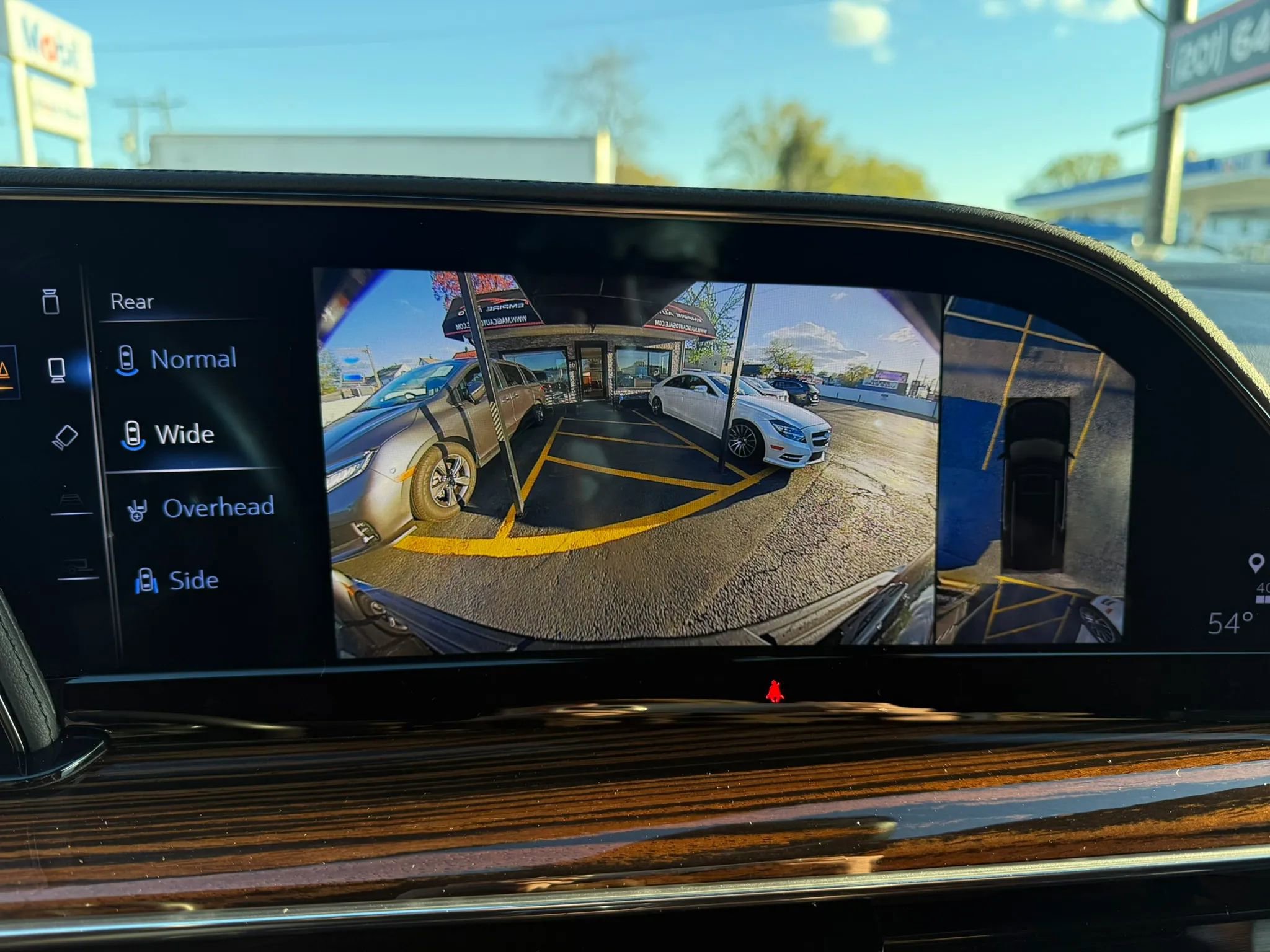 Used 2023 Cadillac Escalade ESV Premium Luxury AWD/4WD image 35